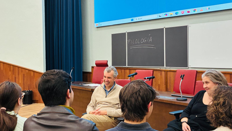 Javier Martos, candidato decano Facultad Filología US Javier Martos, candidato decano Facultad Filología US