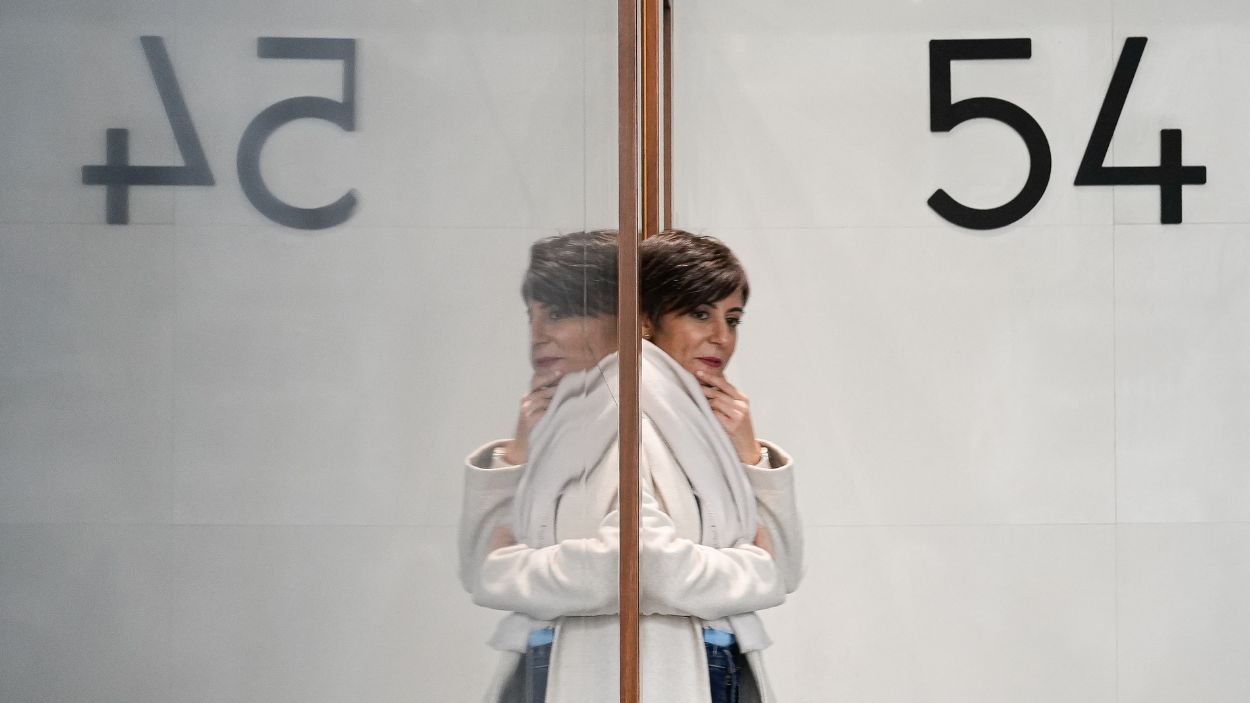 La ministra de Vivienda y Agenda Urbana, Isabel Rodríguez, visita un edificio con viviendas propiedad de CASA 47 en Vigo. EP.