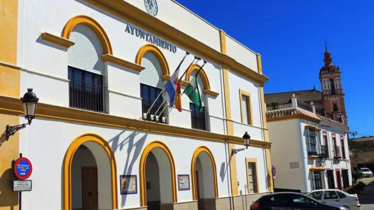 Fachada del Ayuntamiento de Las Cabezas de San Juan (Sevilla) / Archivo