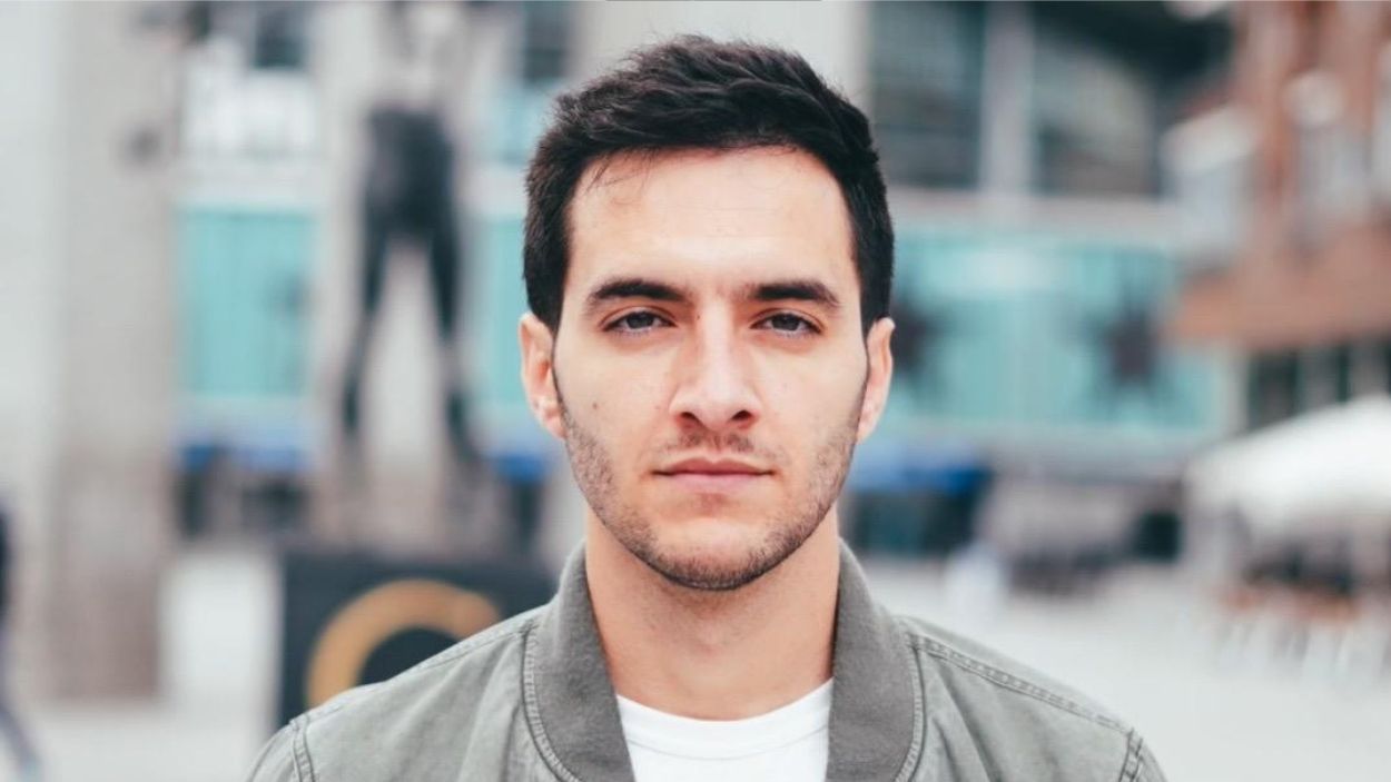 Álvaro de Grado: “Lo mejor del fútbol inglés es el día de partido"