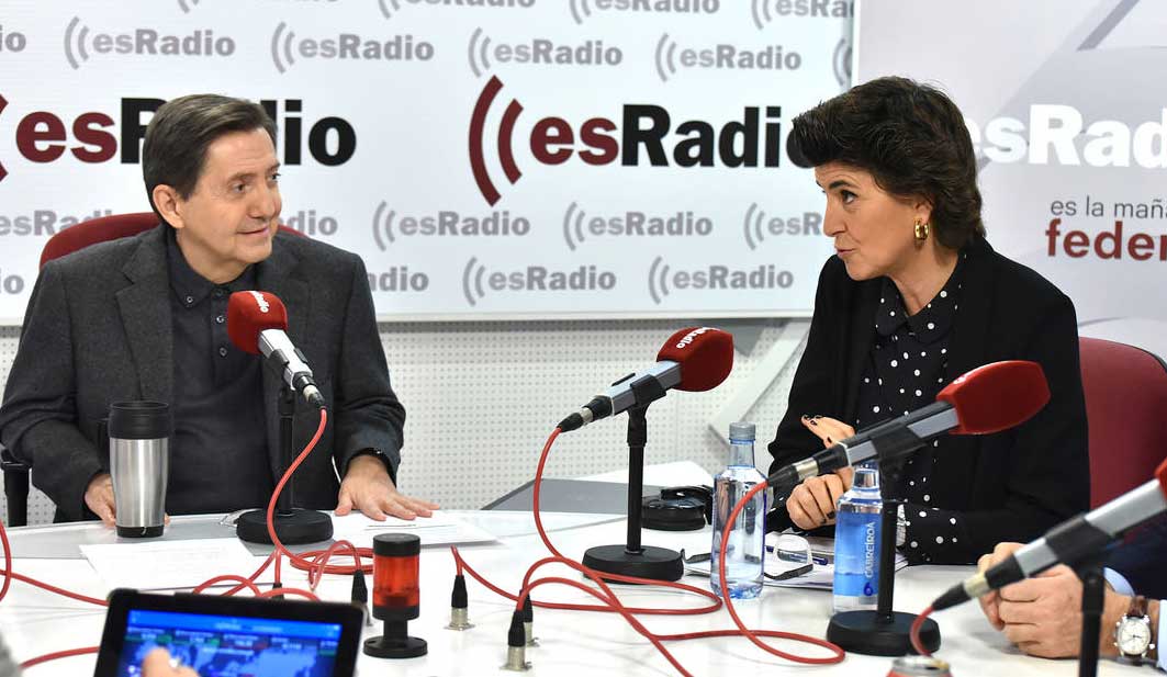 Jiménez Losantos entrevista a María San Gil en esRadio.