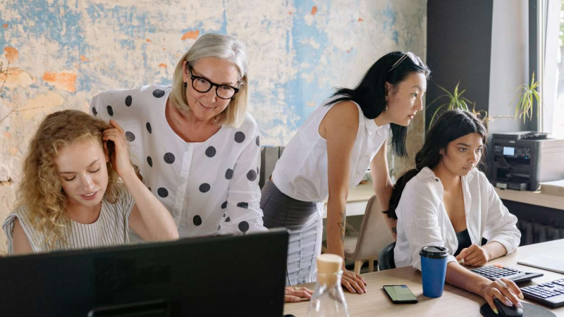 La importancia de la retribución emocional en el trabajo híbrido