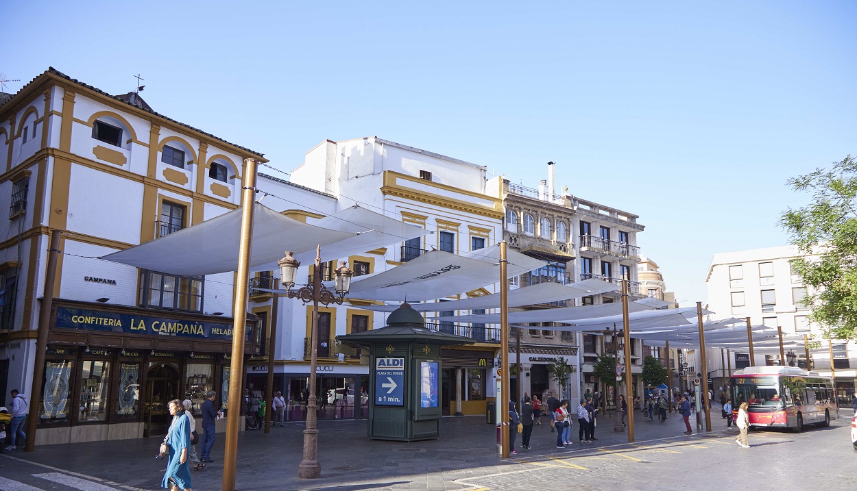 Toldos en el centro de Sevilla. EP