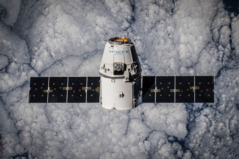 Elon Musk llevará turistas a la Luna con Space X