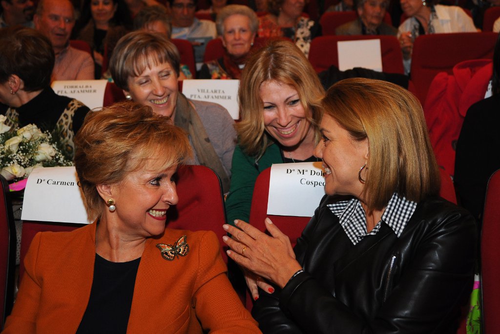 Carmen Quintanilla y María Dolores de Cospedal, juntas en una gala. 