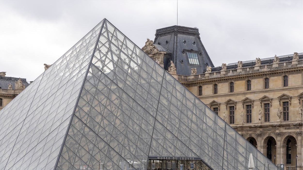 El Museo del Louvre de París en una imagen de archivo. EP.