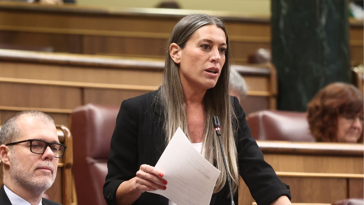 La portavoz de Junts en el Congreso, Miriam Nogueras, en la sesión de control al Gobierno. EP