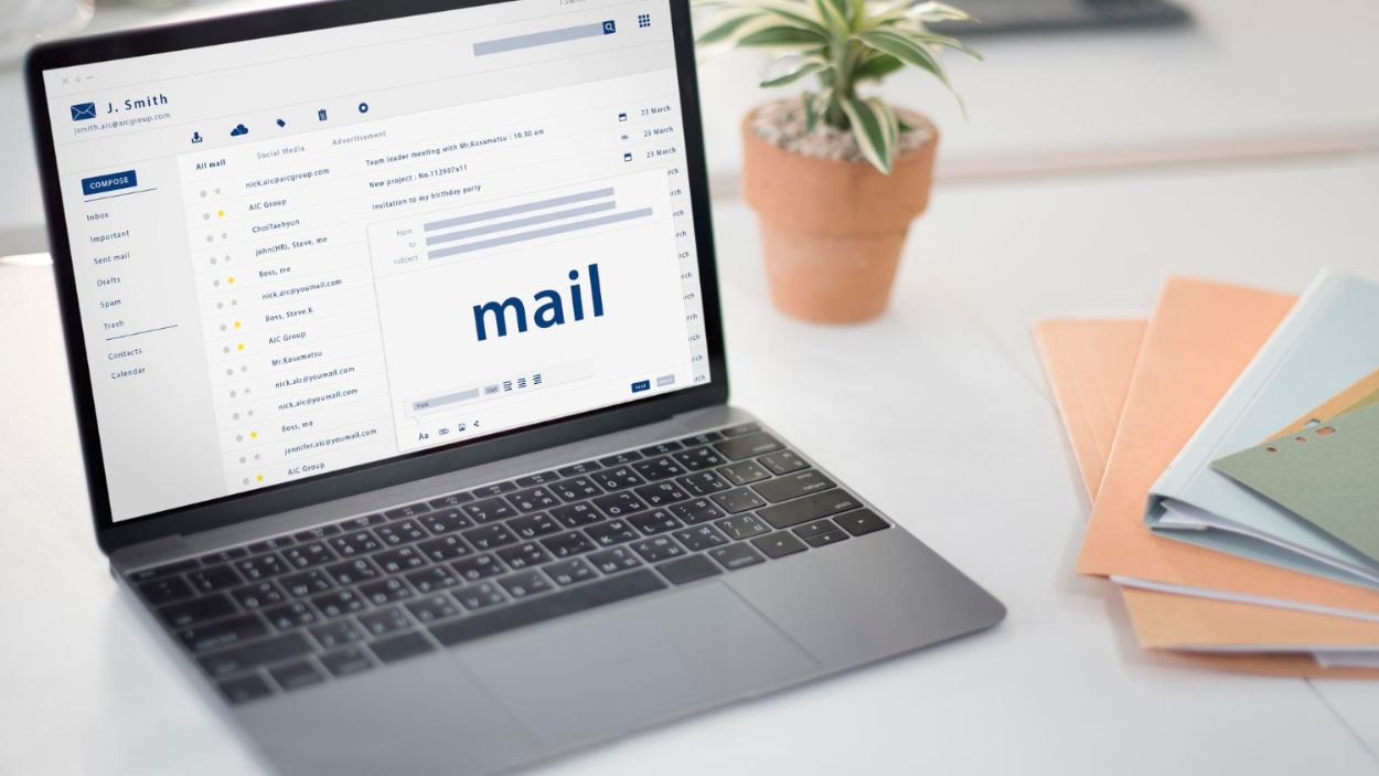 ¿Cuál es la mejor herramienta de email marketing gratis en 2026? | Freepik