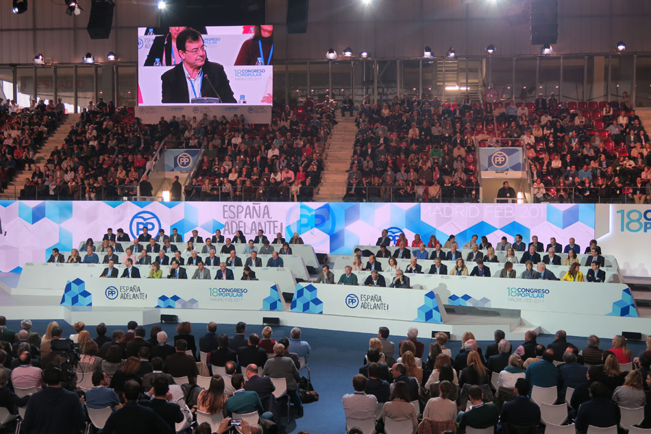 La comisión ejecutiva nacional del PP colocada frente al pleno