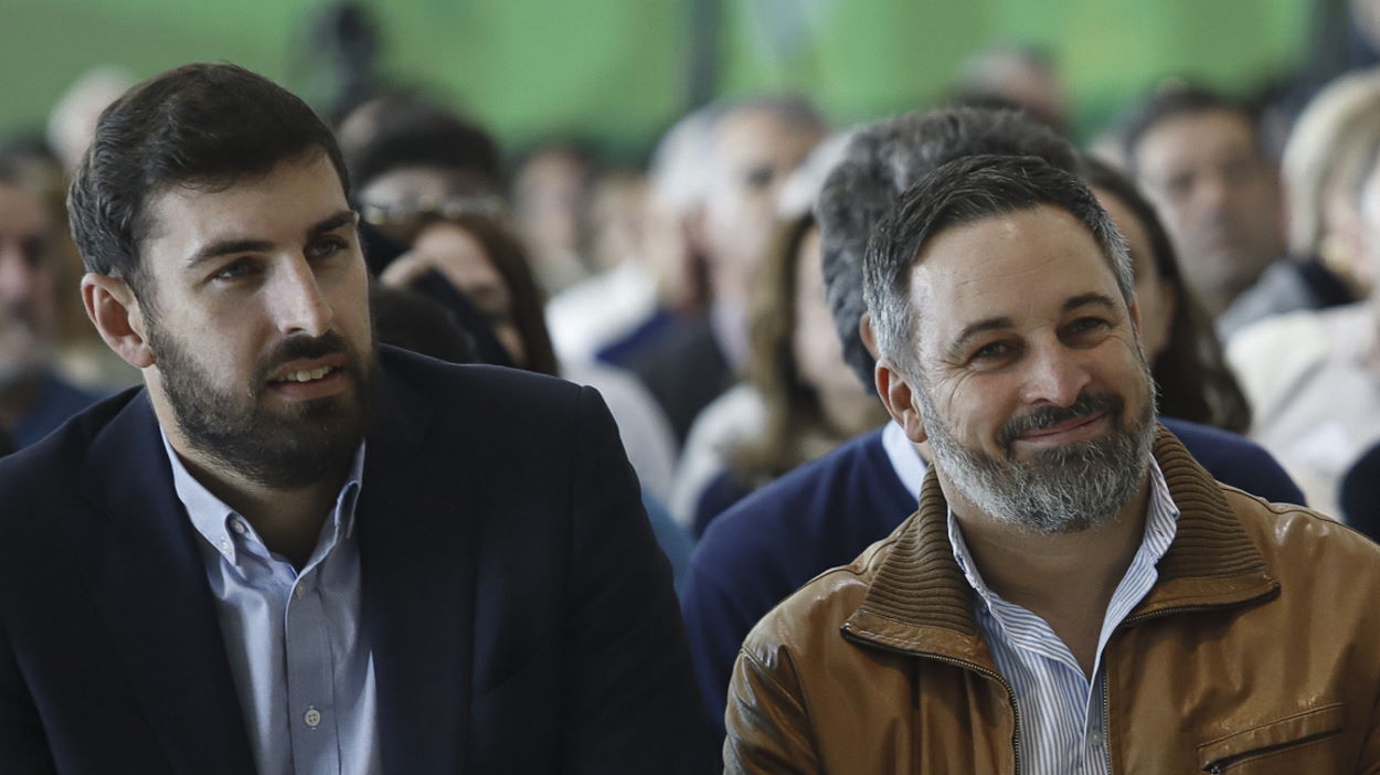 Abascal amplía su purga a Murcia y pone en la picota a  José Ángel Antelo. EP.