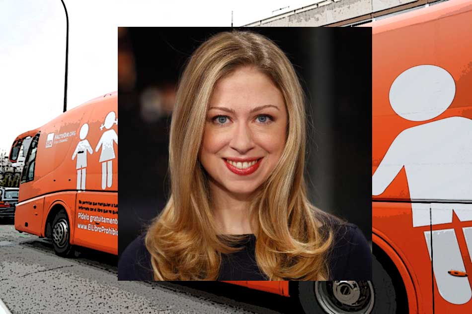 Chelsie Clinton ha cargado contra el autobús de HazteOír