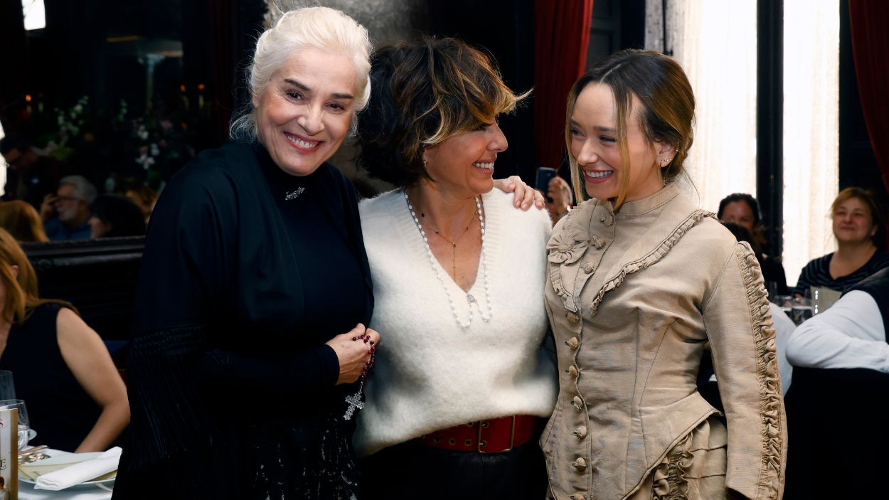 Las actrices Anabel Alonso y Lucía de la Fuente dieron voz a dos de las protagonistas de 'Llevará tu nombre' (Foto: EP)