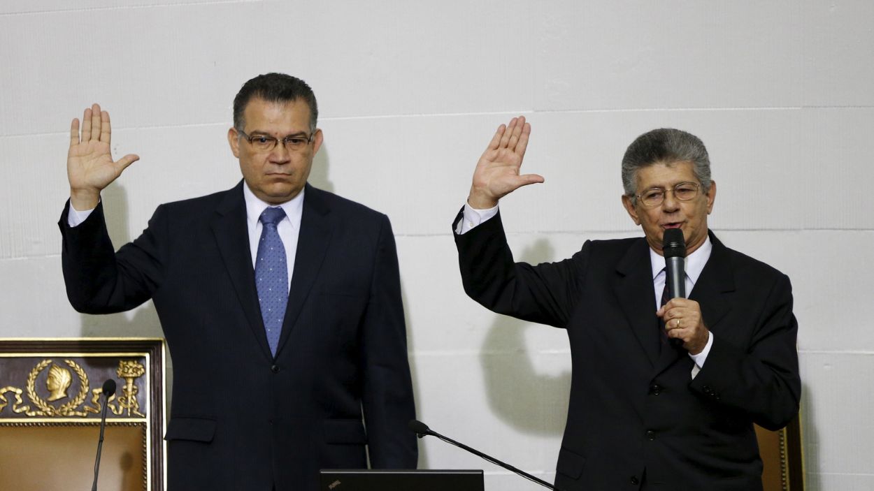 El político venezolano Enrique Márquez (izquierda). EP