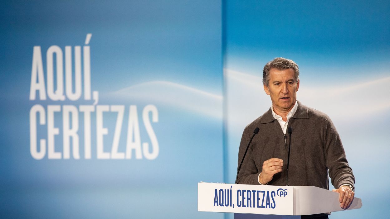 El líder de Génova, Alberto Núñez Feijóo, durante un acto de campaña del PP en Castilla y León. EP.