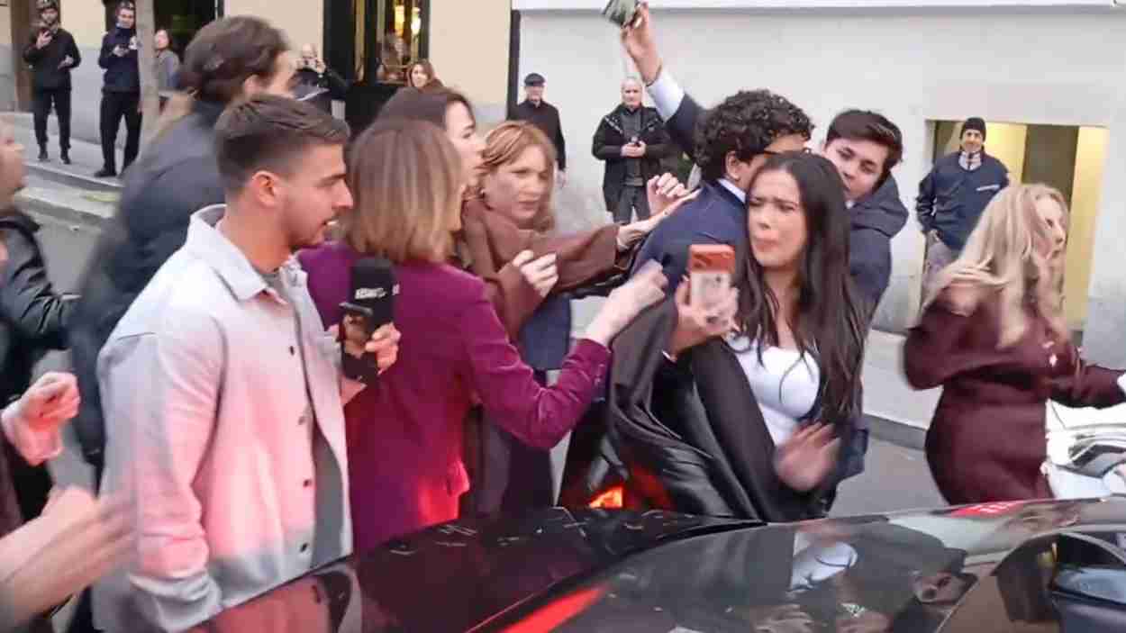 Santaolalla denuncia agresión de Vito Quiles