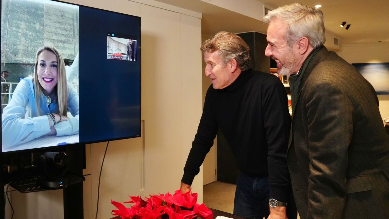 La candidata de Extremadura, María Guardiola, el presidente del PP, Alberto Núñez Feijóo, y el candidato de Aragón, Jorge Azcón. EP