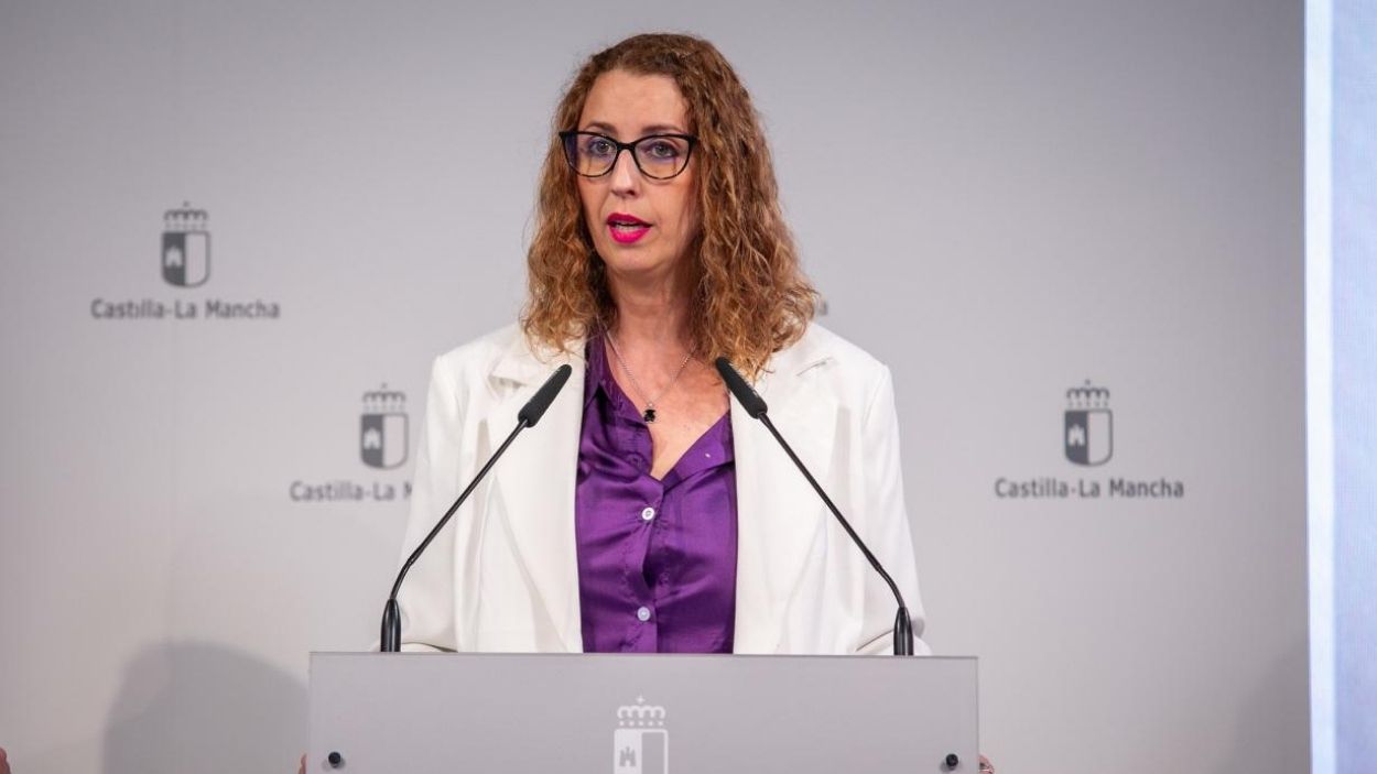Sara Simón, consejera de Igualdad en Castilla La Mancha, este martes, en rueda de prensa. JCCM.