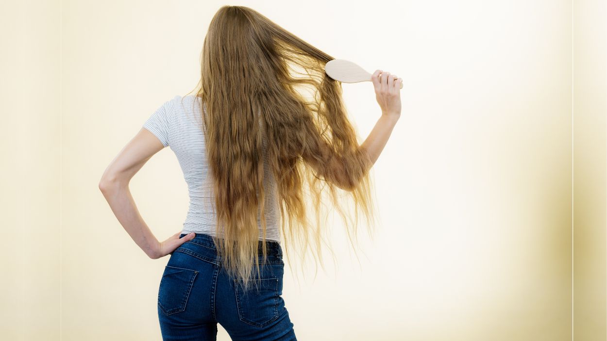 Amazon se vuelve loco y rebaja casi un 29% el champú australiano que rescata el pelo seco desde el primer lavado