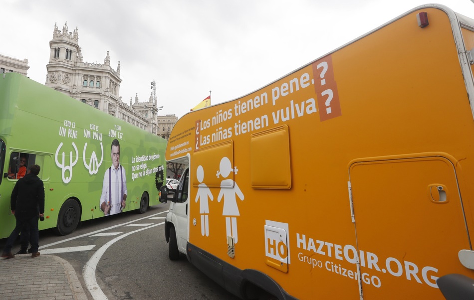 Hazte Oír cambió el autobús por una autocaravana con la que circuló por Madrid. 