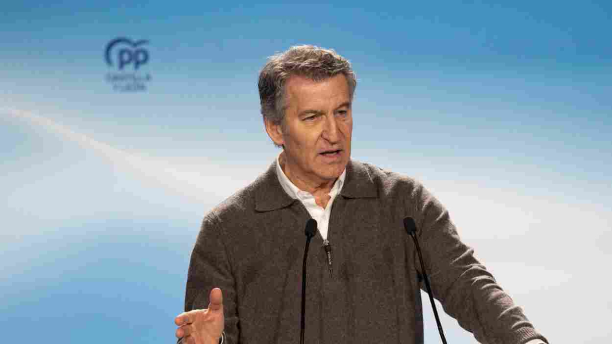 Feijóo le compra el relato a Trump para atacar a Sánchez por no participar en la guerra con Irán: «Falla usted»