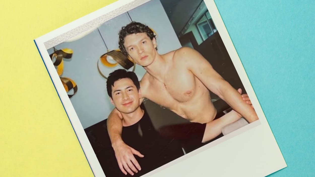 Connor Storrie y Hudson Williams 