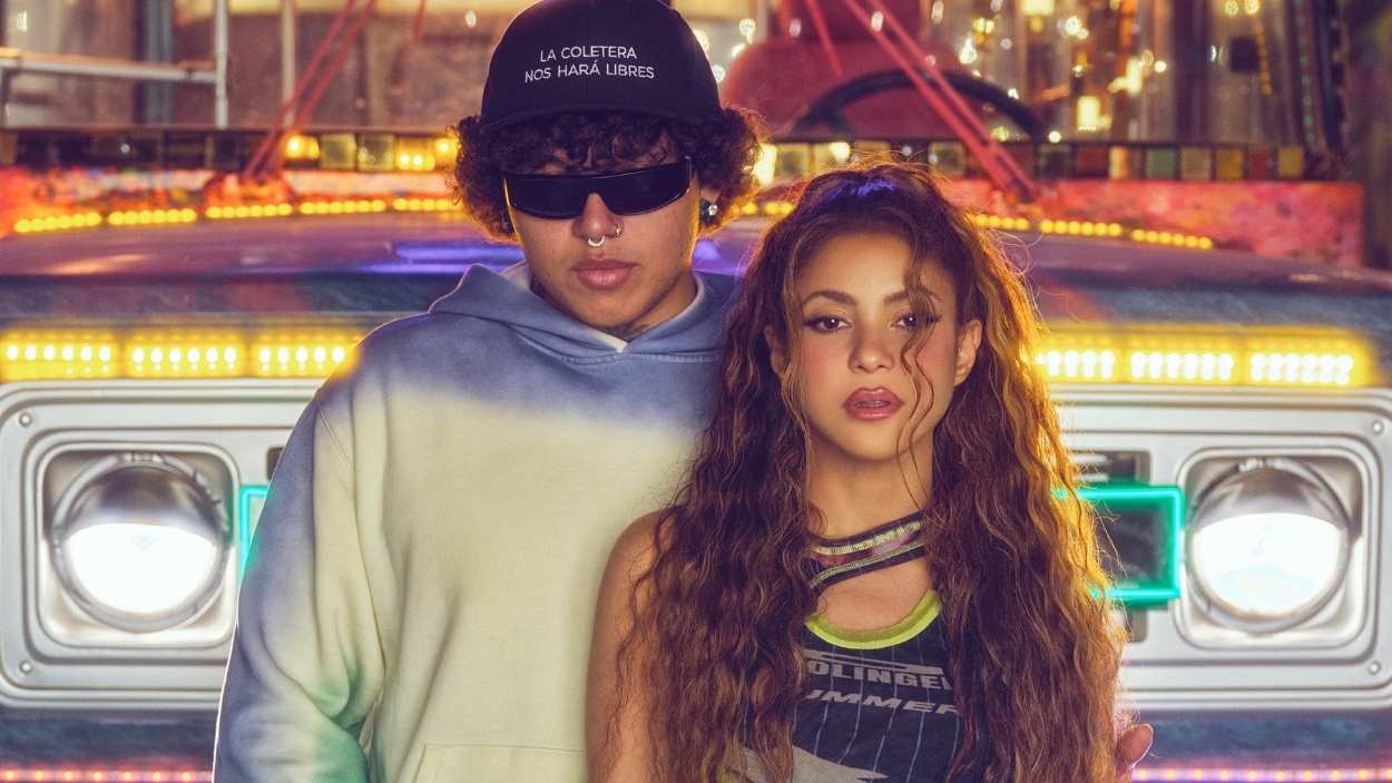 Shakira y Beéle. 'ALGO TÚ'