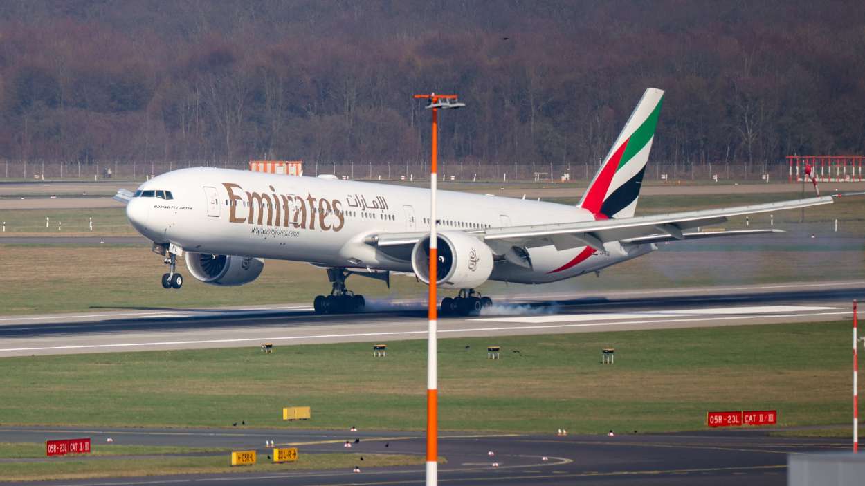 Emirates operará unos 100 vuelos en Dubái entre el 5 y el 6 de marzo para repatriaciones y transporte esencial. EP