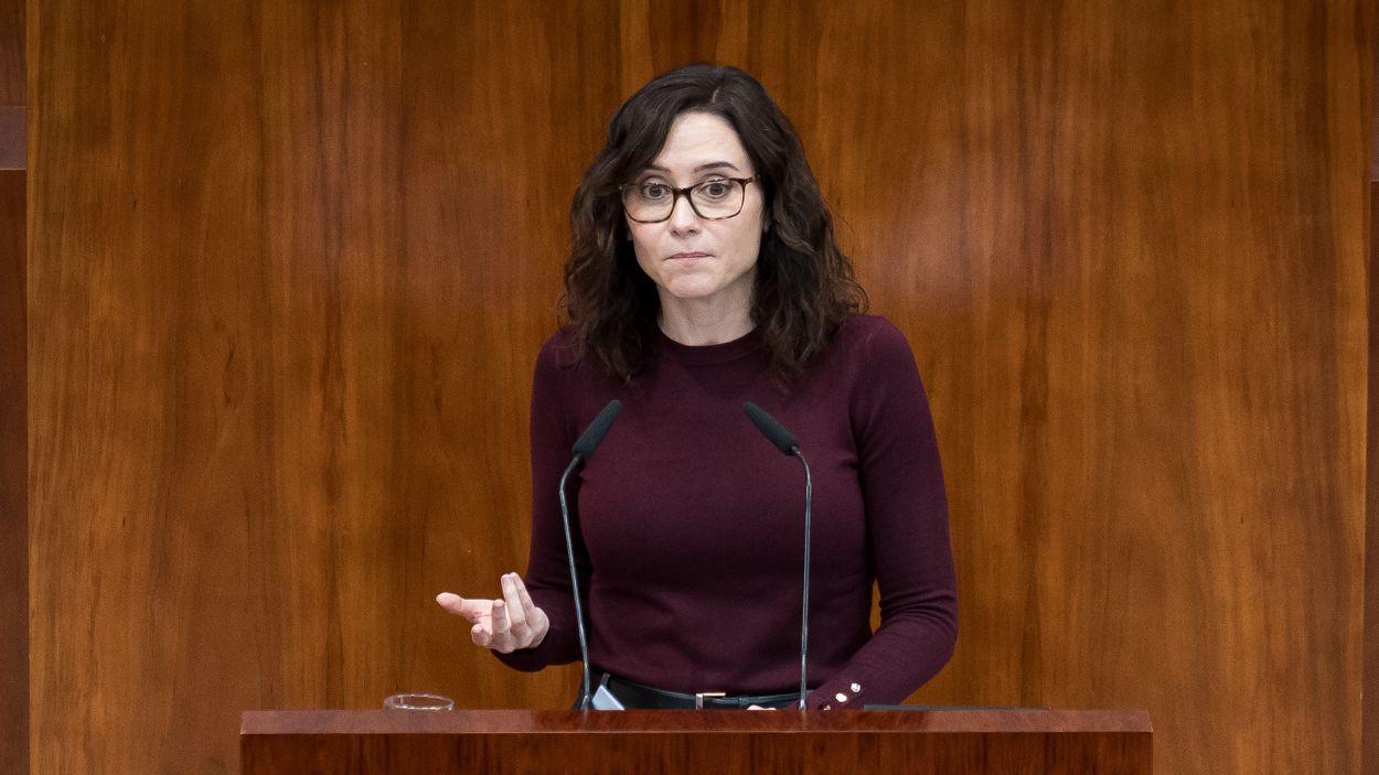 La presidenta de la Comunidad de Madrid, Isabel Díaz Ayuso, en su comparecencia ante la Asamblea de Madrid. EP