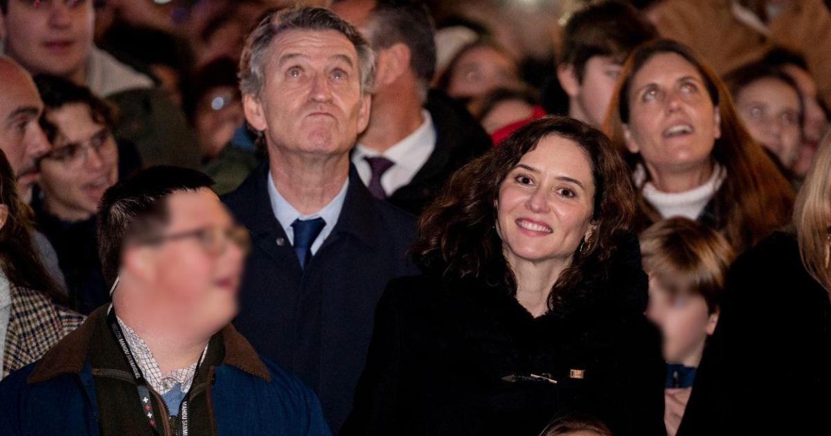 22.000 euros repartidos en dos contratos menores