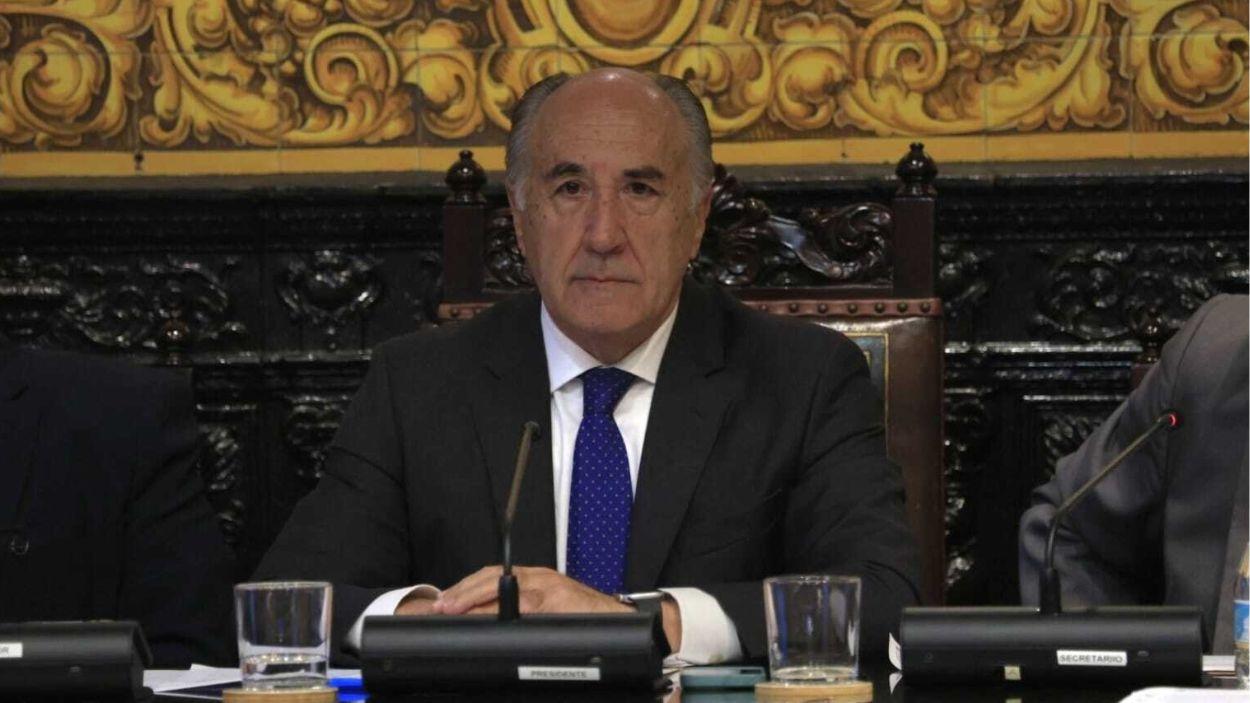 El alcalde de Algeciras (Cádiz), José Ignacio Landaluce, presidiendo el pleno ordinario de diciembre / Archivo EP
