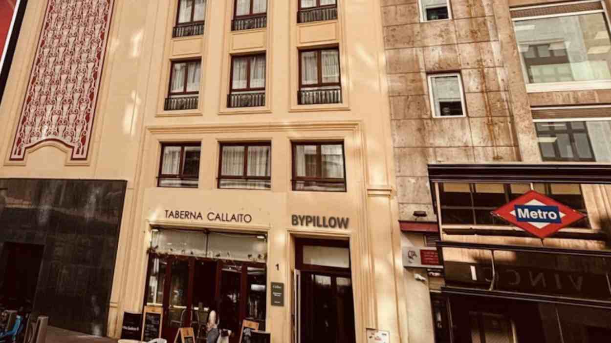 Josué Reyzabal alquila el hotel de los Cines Callao