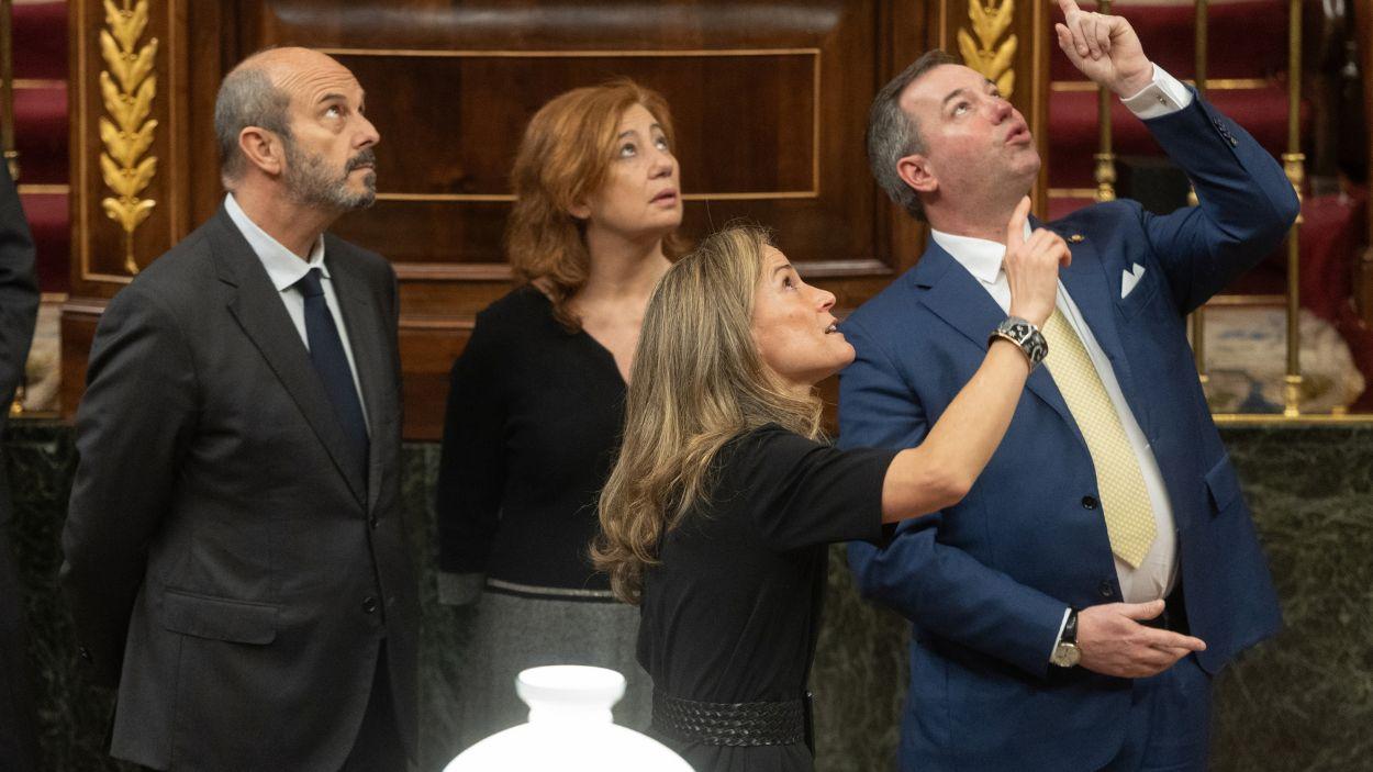 El presidente del Senado, Pedro Rollán, (i) y la presidenta del Congreso, Francina Armengol (c), junto al Gran duque de Luxemburgo, Guillermo V, (d). Europa Press.