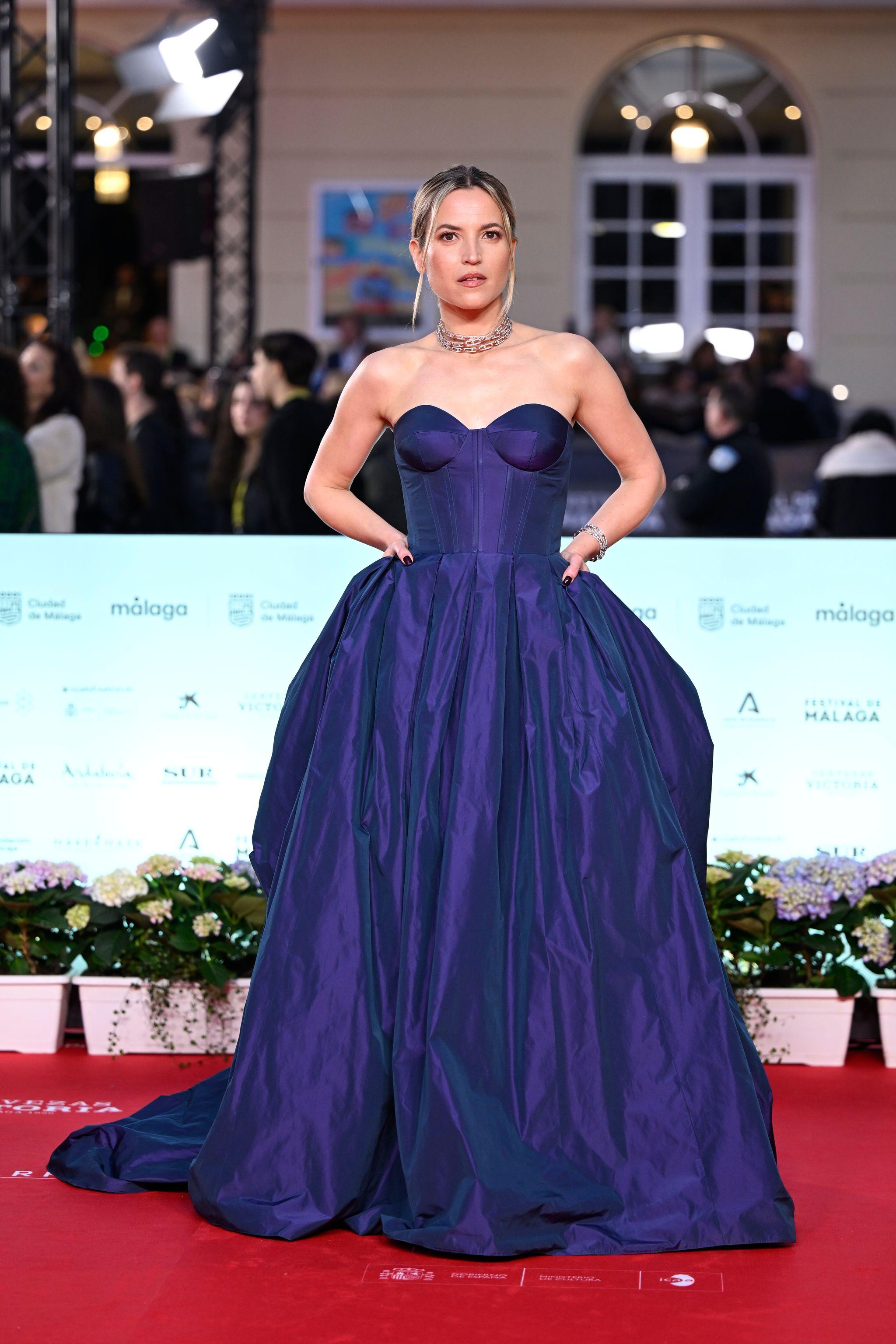 Ana Fernández, con diseño de Pedro del Hierro y joyas de Messika