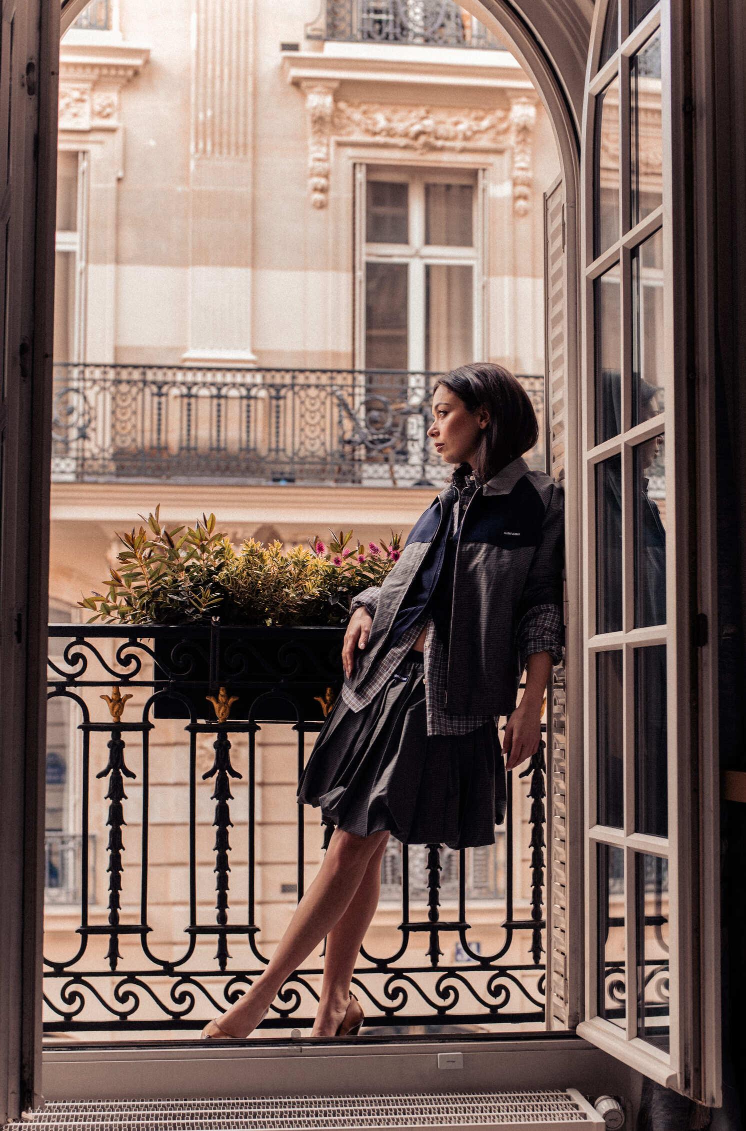 Anna Castillo por Carlos Sampere, cortesía de Miu Miu