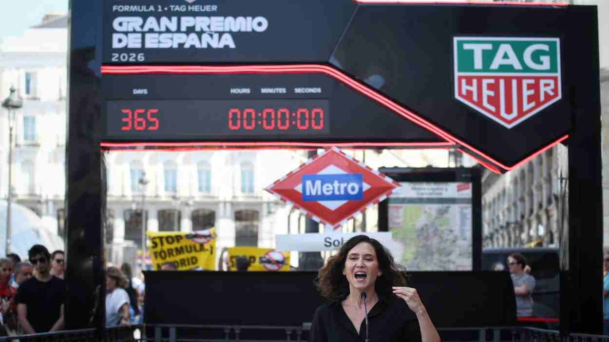 Ayuso ensalza su proyecto de Fórmula 1 en Madrid. EP