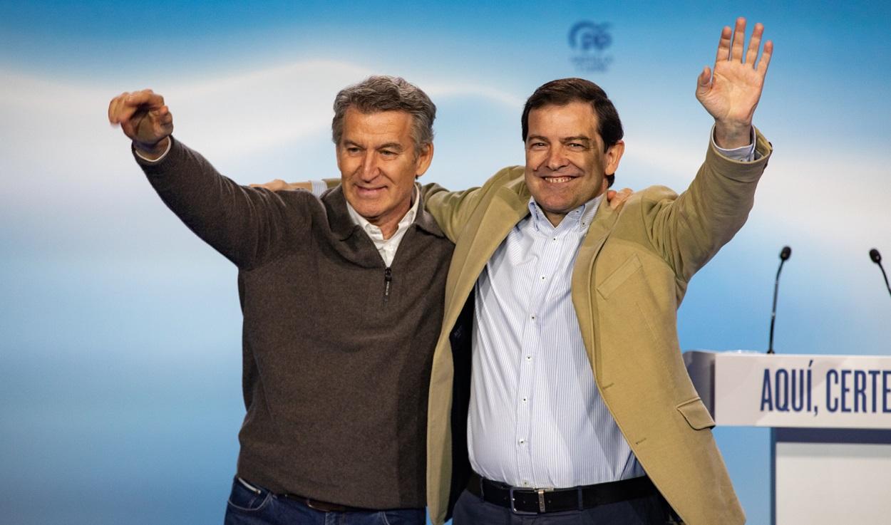 El líder del PP, Alberto Núñez Feijóo; y el candidato en Castilla y León, Alfonso Fernández Mañueco. EP