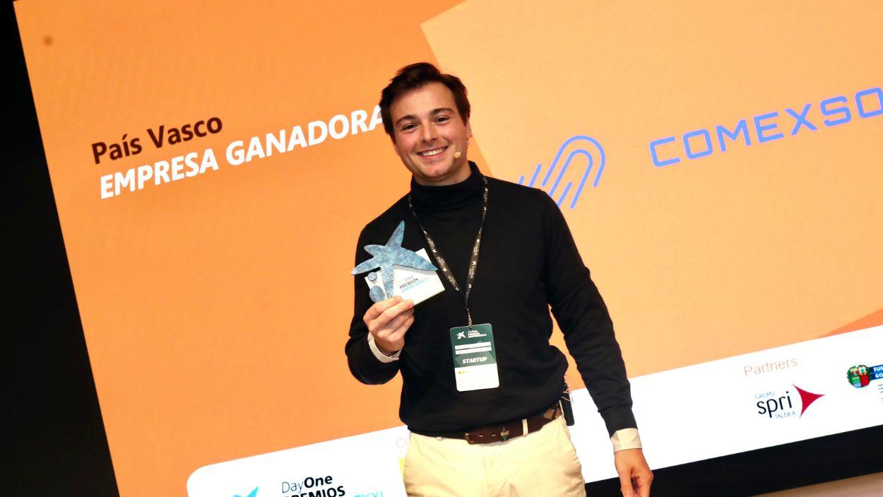Jose Manuel Garcia Boticario, CoFounder de ComexSoft, con el Premio EmprendeXXI