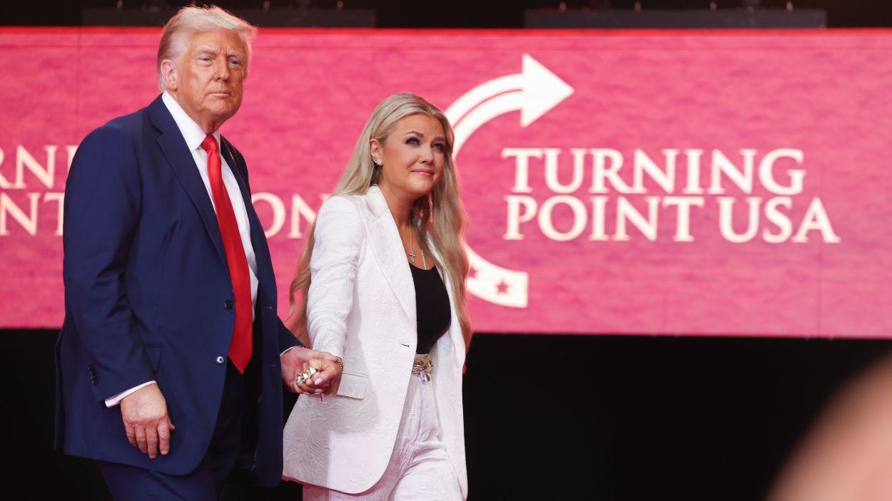 Erika Kirk y Donald Trump 