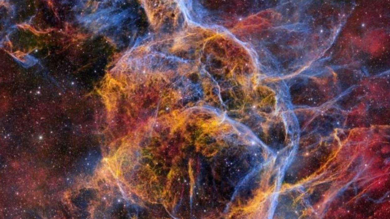 El remanente de supernova de Vela, los restos de una explosión de supernova a 800 años luz de la Tierra en la constelación austral de Vela. Europa Press.