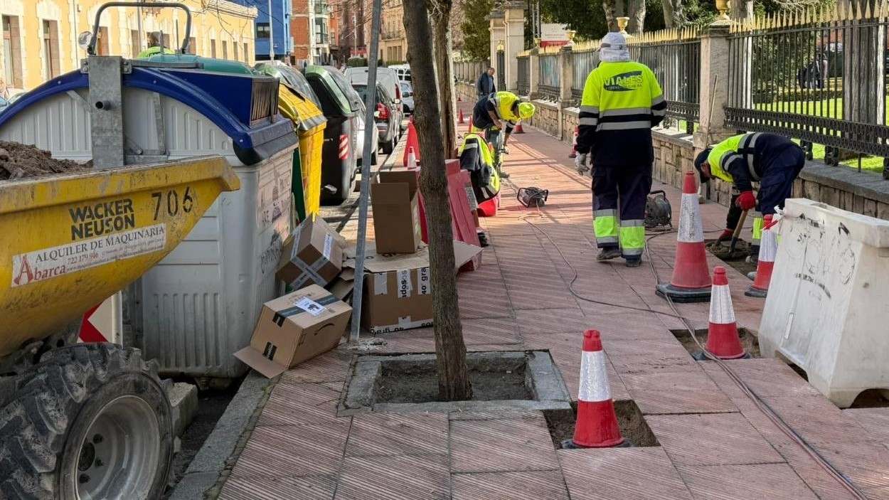 Mantenimiento Urbano en la calle Aguirre. Ayuntamiento de Cuenca
