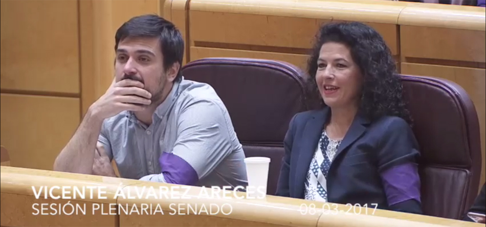 El senador Ramón Espinar en el Pleno de la Cámara Alta