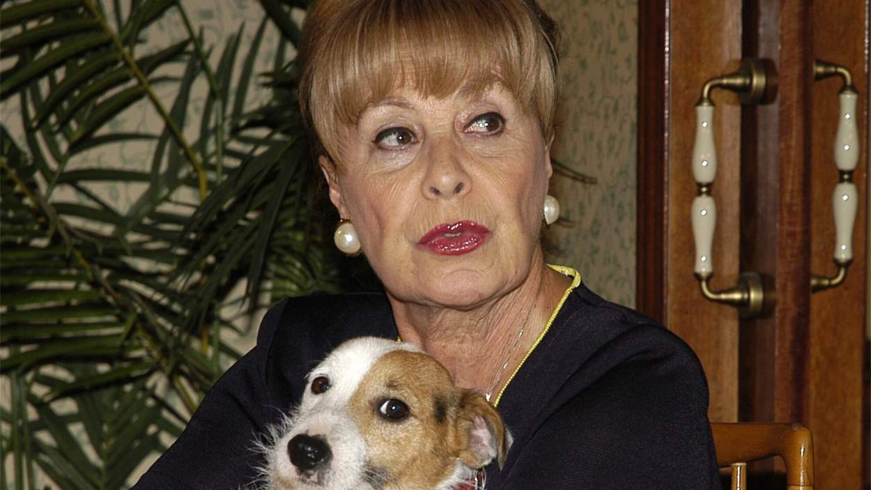 Gemma Cuervo interpretando a Vicenta en 'Aquí no hay quien viva'