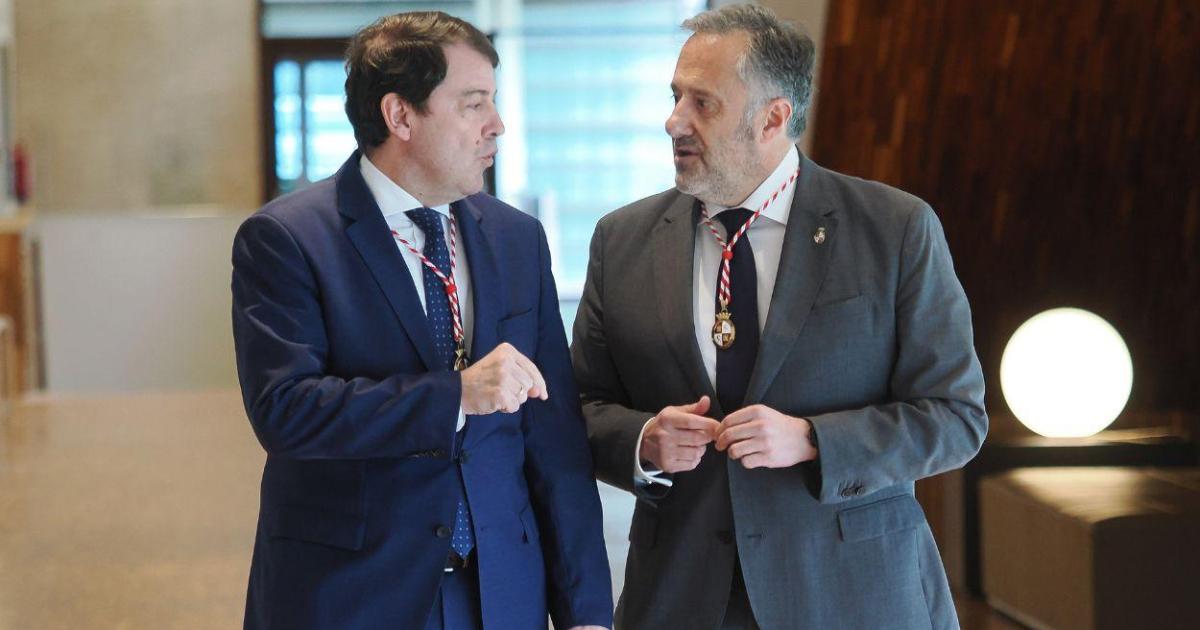 El PP también depende de Vox en Castilla y León, con las negociaciones enquistadas en Extremadura y Aragón