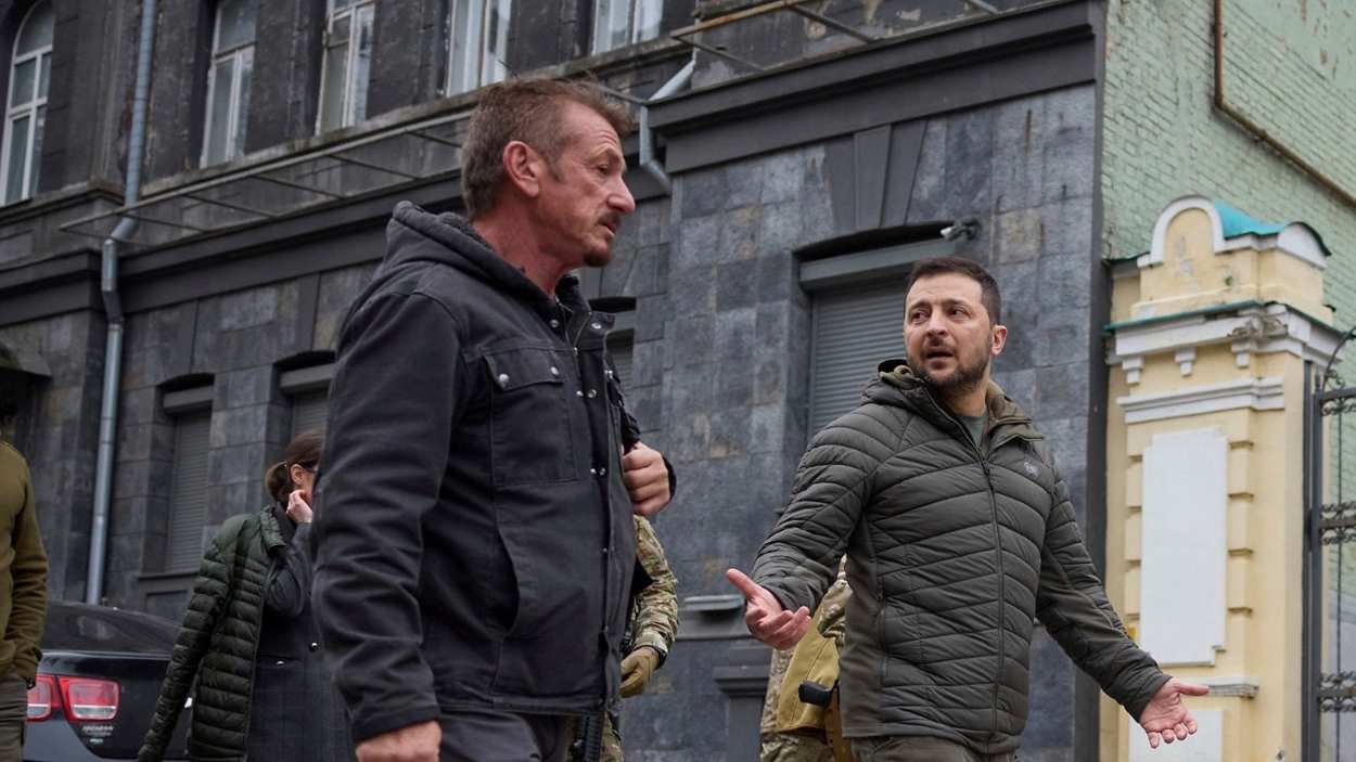 Sean Penn y Zelensky. EP.