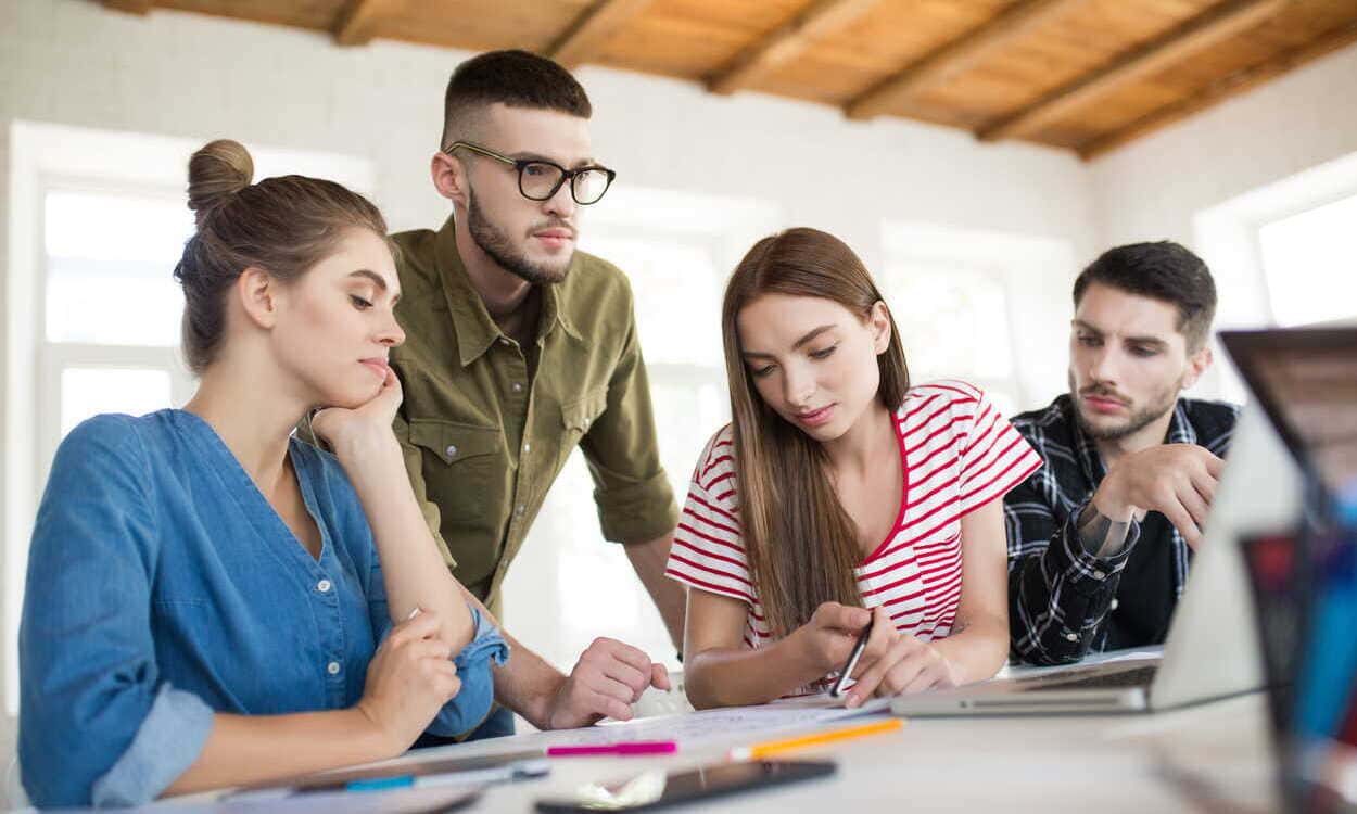 La Generación Z se adentra en el mercado laboral. Foto de Edenred