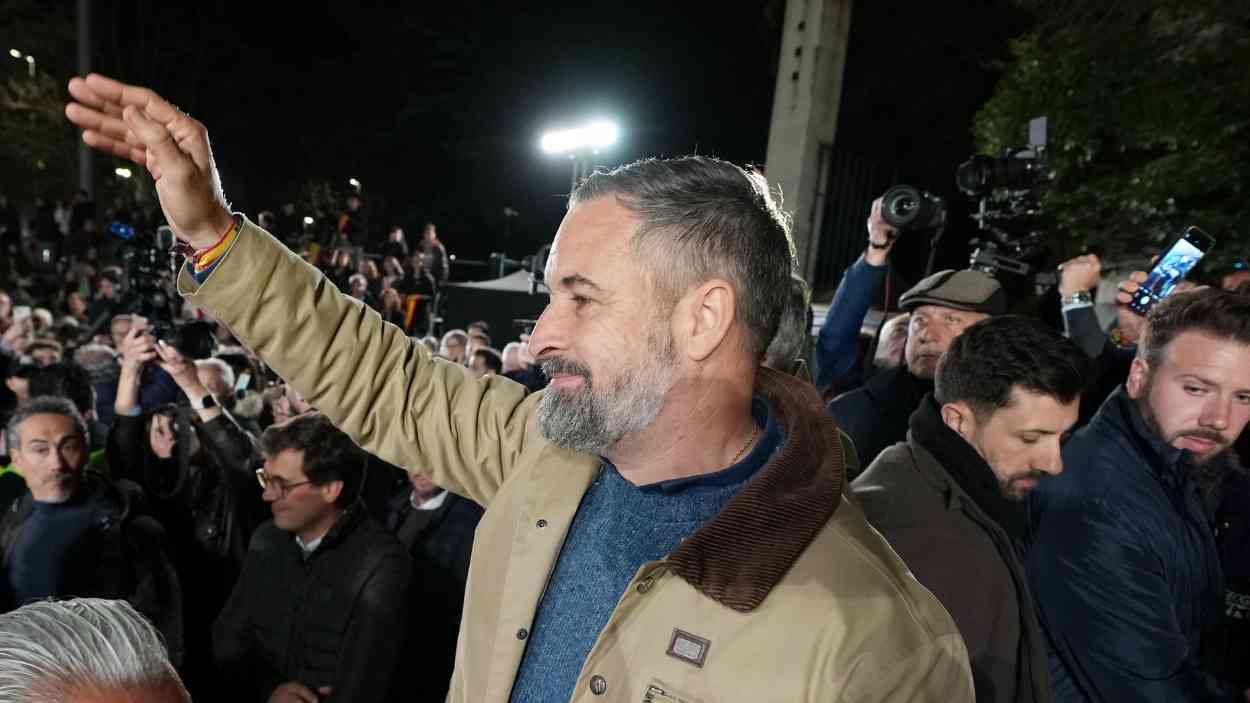 Abascal presiona al PP en las comunidades. EP