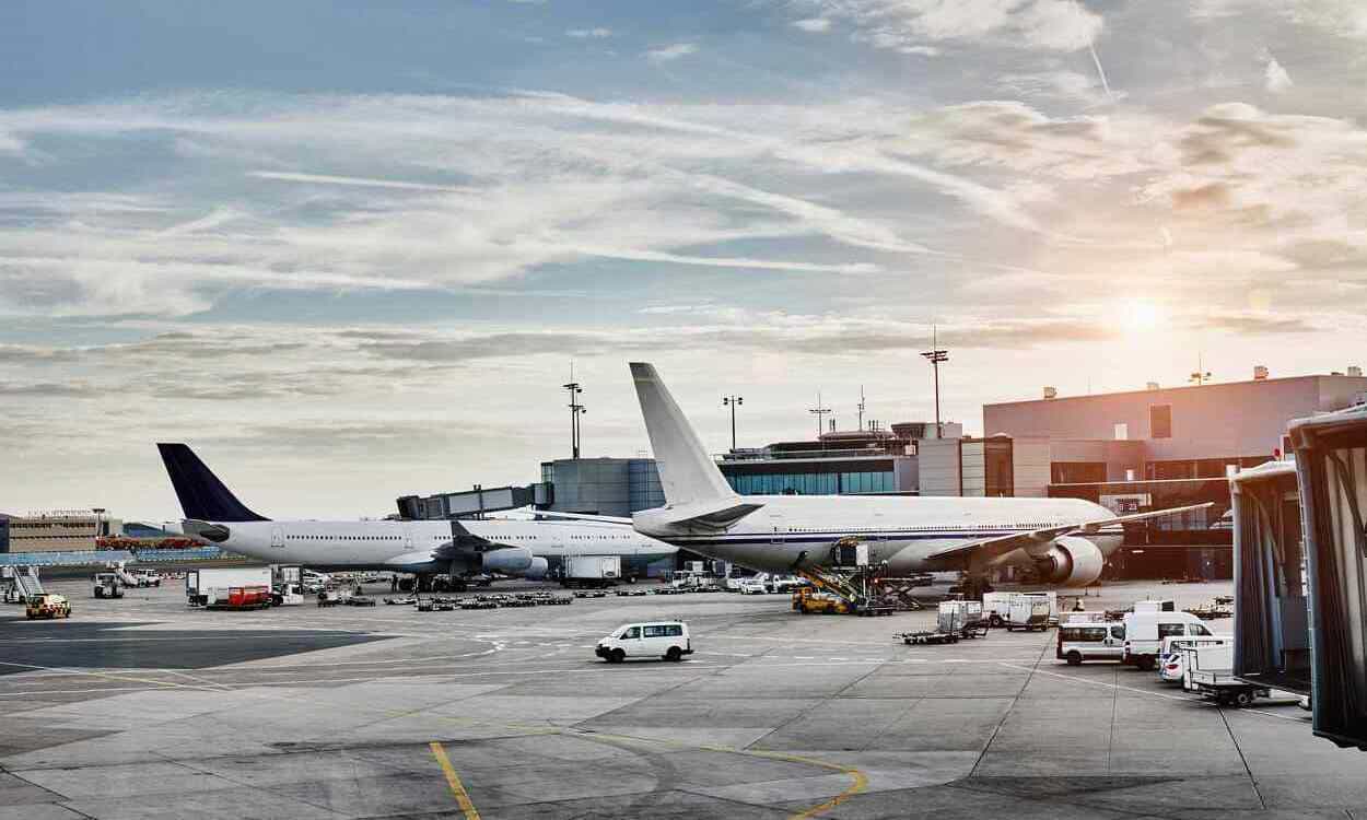 Indra lleva la inteligencia artificial a los aeropuertos y redefine los despegues en España. INDRA GROUP