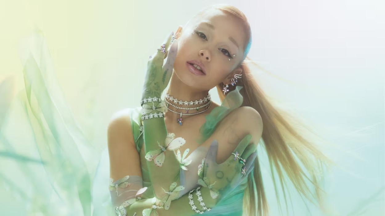 Ariana Grande x Swarovski