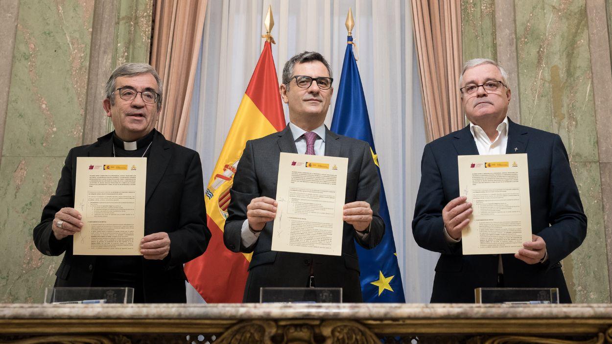 El Gobierno y la Iglesia firman un acuerdo para la reparación y reconocimiento de las víctimas de abusos