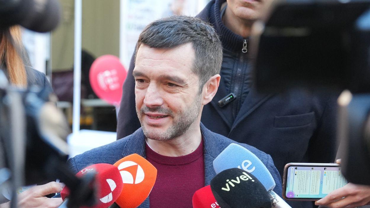 El ministro de Derechos Sociales, Consumo y Agenda 2030, Pablo Bustinduy, en un acto de Sumar en Castilla y León. EP